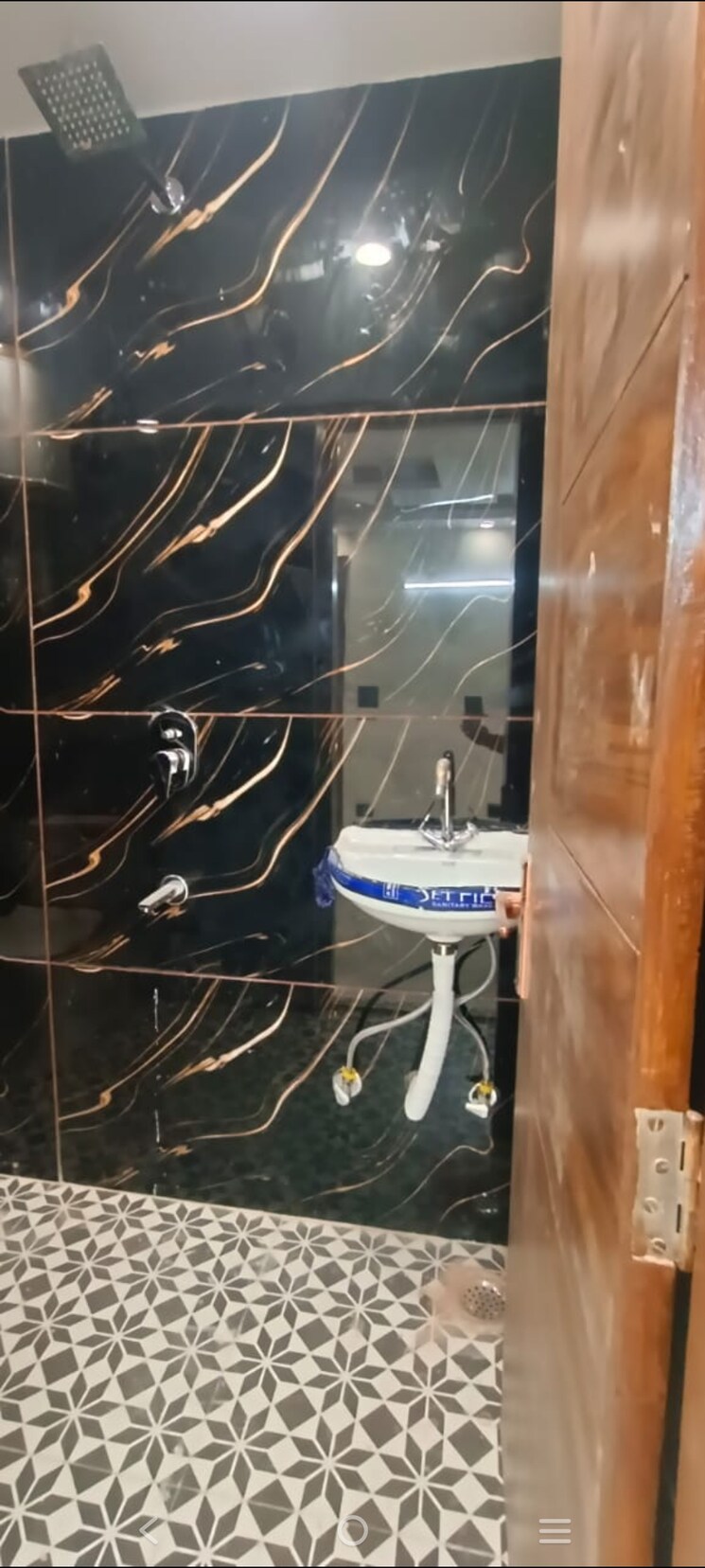 undefined, govindpuri 2.5 Bedroom 650 Sq.Ft. Builder Floor In Govindpuri Delhi 8762097