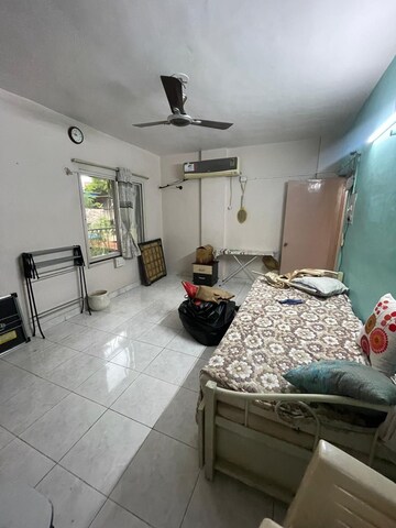 Room in 3 BHK Apartment at Raviraj Camellia Glimpse, Wanowrie – for Rent