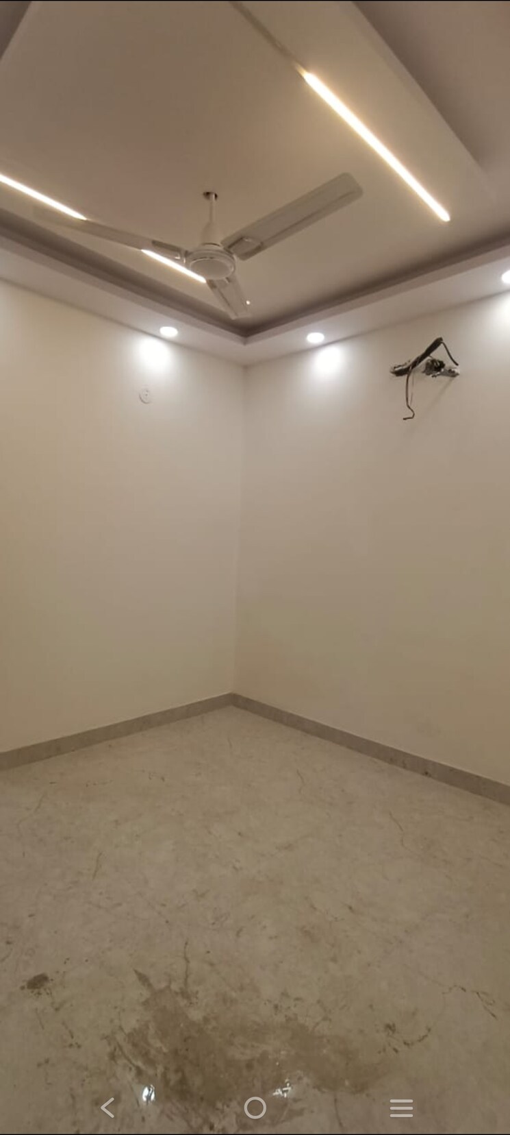 Room, govindpuri 2.5 Bedroom 640 Sq.Ft. Builder Floor In Govindpuri Delhi 8762103