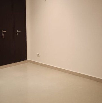 Room in 4 BHK Builder Floor at Greater Kailash I – for Sale