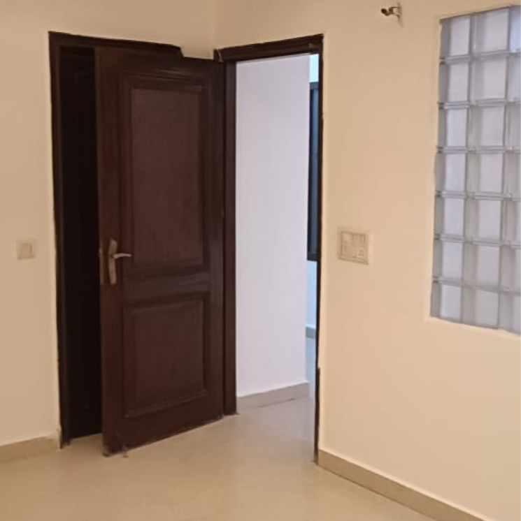 Room, greater kailash i 4 Bedroom 2400 Sq.Ft. Builder Floor In Greater Kailash I Delhi 8762117
