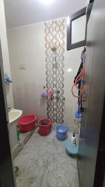 Attached Bathroom in 2 BHK Builder Floor at Dilshad Colony – for Sale