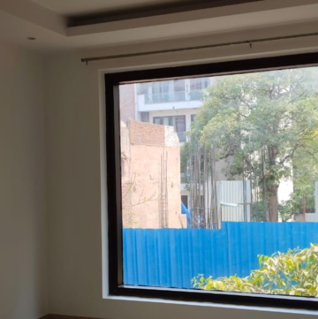 Room in 3 BHK Builder Floor at Shivalik Colony – for Rent