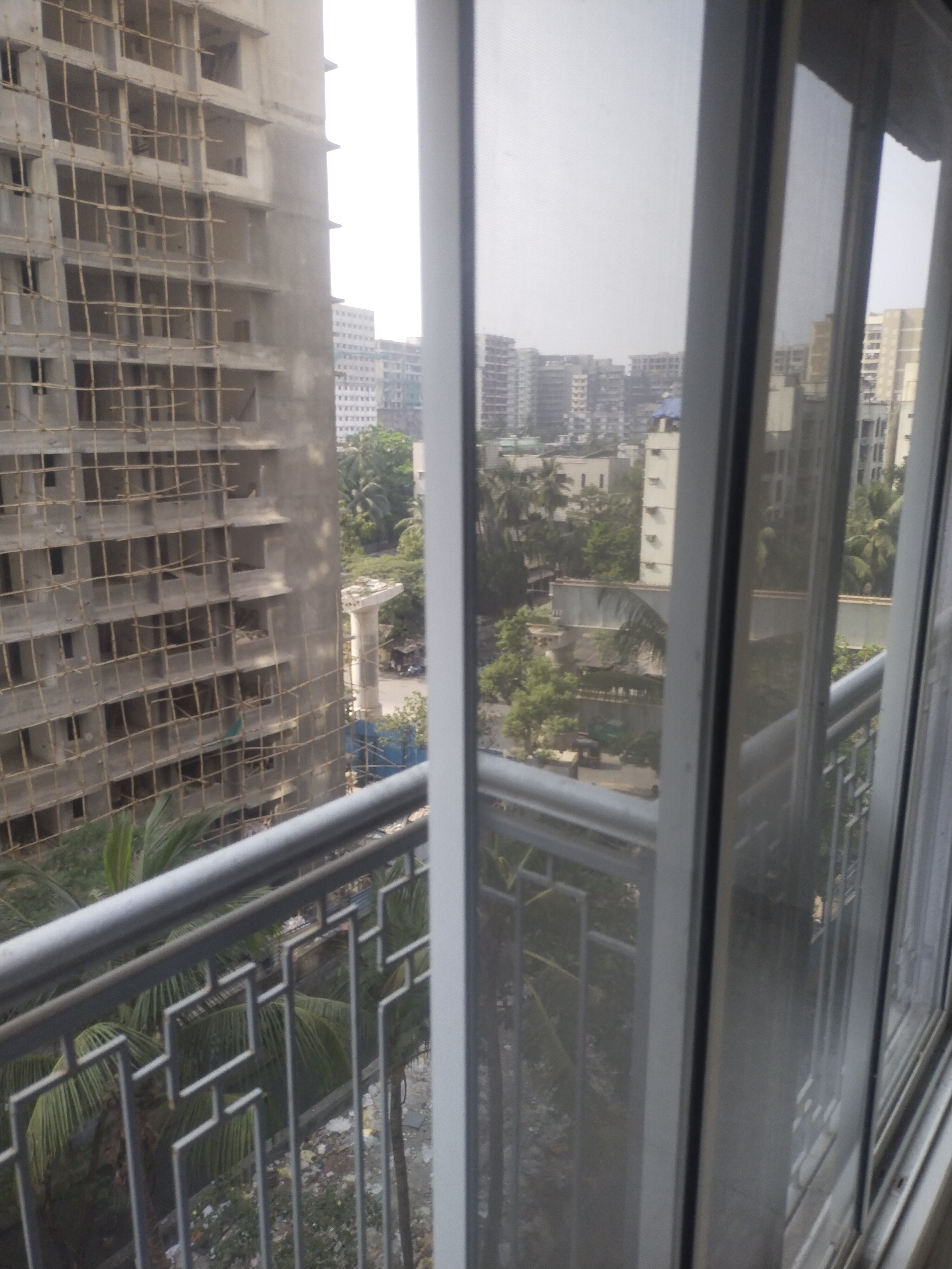 1.5 BHK + Study Room Apartment For Rent in Drushti Sapphire