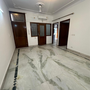 Room in 3 BHK Builder Floor at Greater Kailash I – for Rent