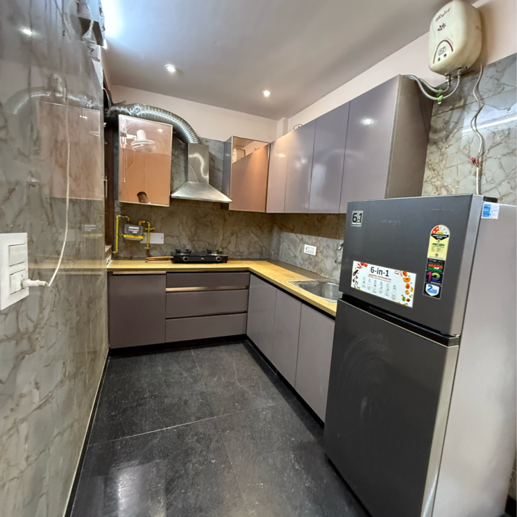 Kitchen, lajpat nagar i 2 Bedroom 1000 Sq.Ft. Builder Floor In Lajpat Nagar I Delhi 8762155