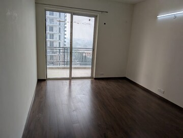 Room in 3.5 BHK Apartment at AIPL The Peaceful Homes, Sector 70a – for Sale