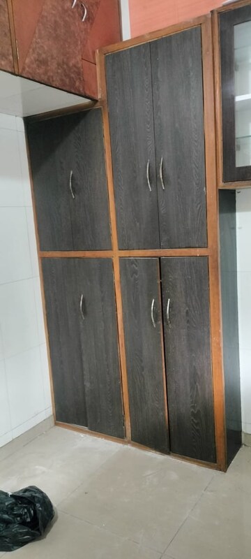 Furnished Amenities in 1 BHK Apartment at Shiv Darshan Complex Kalyan, Kalyan West – for Rent