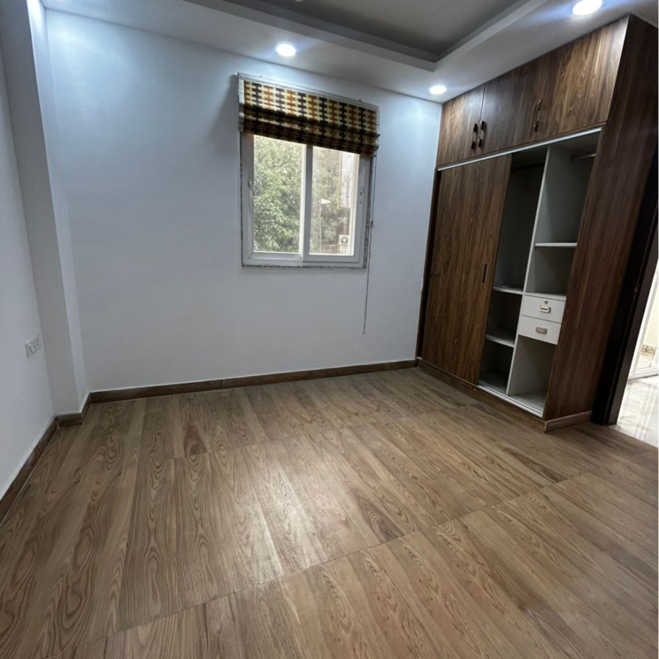 Room, lajpat nagar 4 3 Bedroom 1650 Sq.Ft. Builder Floor In Lajpat Nagar 4 Delhi 8762173