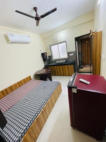 Room in 1 BHK Apartment at Electricity Board Area – for Rent