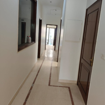 Building Lobby in 4 BHK Builder Floor at Sarvapriya Vihar – for Rent