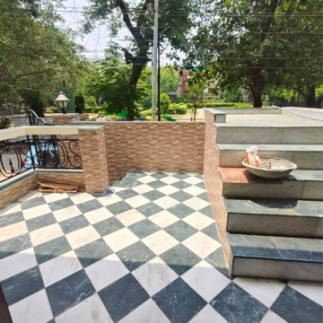 Balcony in 4 BHK Builder Floor at Sarvapriya Vihar – for Rent