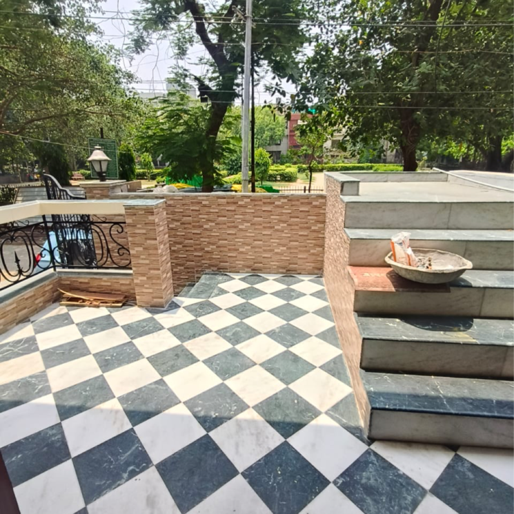 Balcony, sarvapriya vihar 4 Bedroom 2500 Sq.Ft. Builder Floor In Sarvapriya Vihar Delhi 8762199