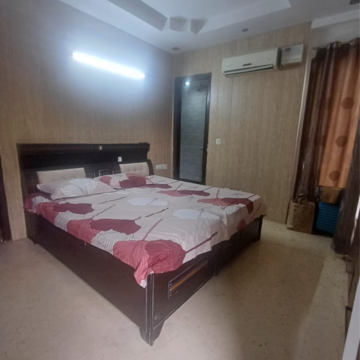 Bedroom in 1.5 BHK Builder Floor at Nehru Enclave – for Rent