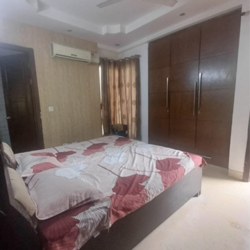 Bedroom in 1.5 BHK Builder Floor at Nehru Enclave – for Rent