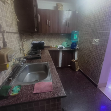 Kitchen in 1.5 BHK Builder Floor at Nehru Enclave – for Rent