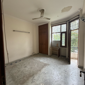 Room in 2 BHK Builder Floor at Chittaranjan Park – for Rent