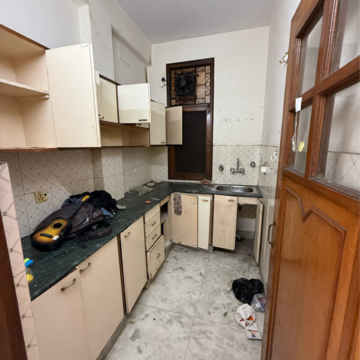 Kitchen in 2 BHK Builder Floor at Chittaranjan Park – for Rent