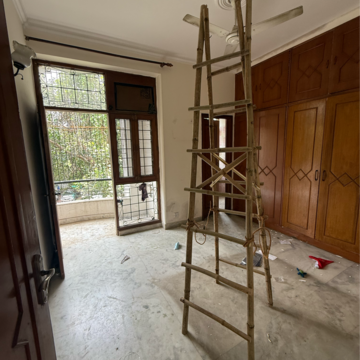 Bedroom in 2 BHK Builder Floor at Chittaranjan Park – for Rent