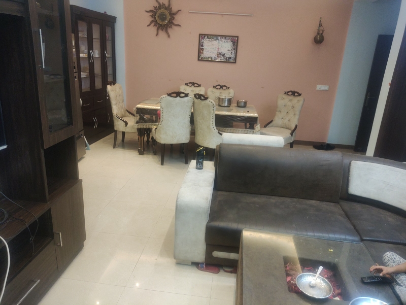 4 BHK + Extra Room Apartment For Rent in Ashiana Upvan