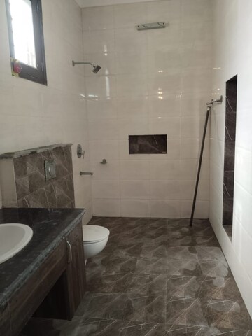Bathroom in 3 BHK Builder Floor at Palam Vihar Residents Association, Palam Vihar – for Rent