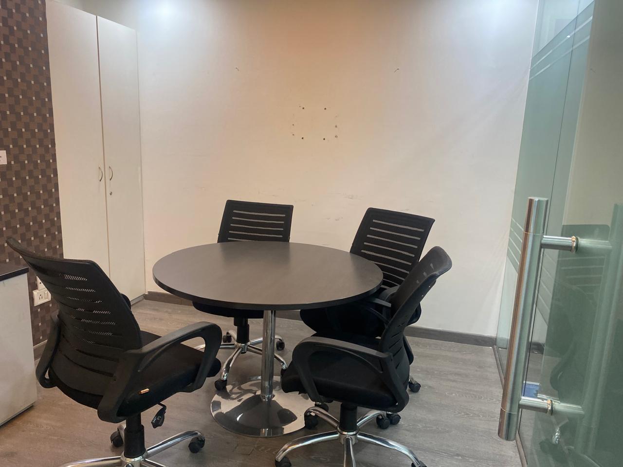 Office Space For Rent in JMD Megapolis