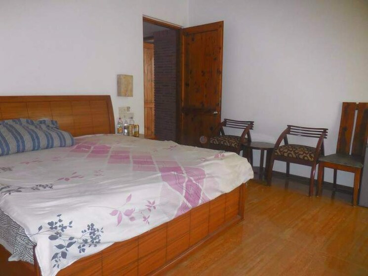 Bedroom, panchsheel park 4 Bedroom 4500 Sq.Ft. Builder Floor In Panchsheel Park Delhi 8762247