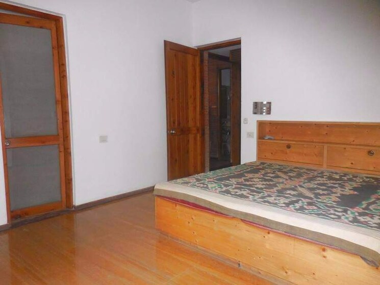 Bedroom, panchsheel park 4 Bedroom 4500 Sq.Ft. Builder Floor In Panchsheel Park Delhi 8762247