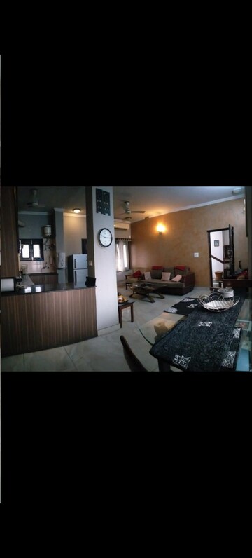 2 BHK Builder Floor For Rent in Panchsheel Park