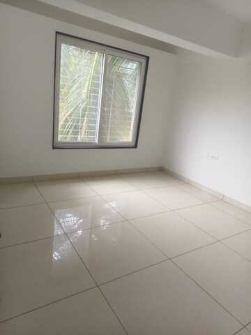 Room in 3 BHK Apartment at Vasupujya Neco SkyPark, Pimple Nilakh – for Rent