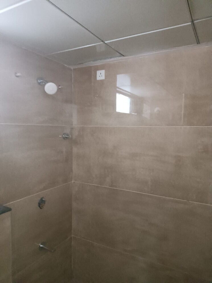 Bathroom, majestique-signature-towers 3 Bedroom 1197 Sq.Ft. Apartment In Balewadi Pune 8762266