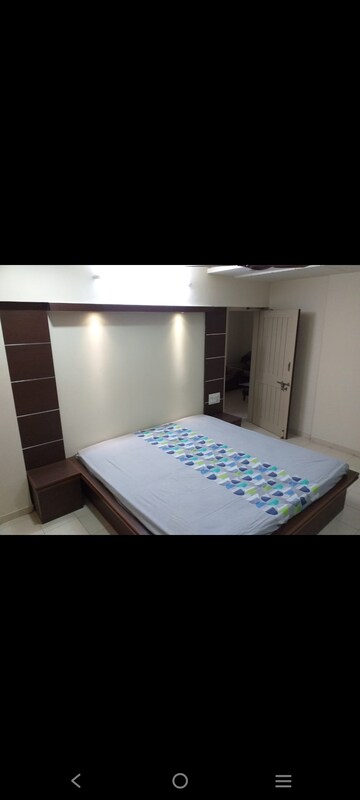 Bedroom in 4 BHK Apartment at Aashka Aatman, Vastrapur – for Rent
