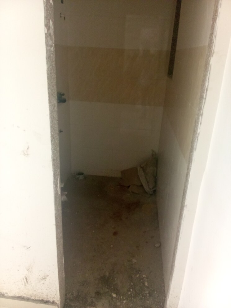 Bathroom, sushanku-avenue-36 1 Bedroom 680 Sq.Ft. Apartment In Goregaon West Mumbai 8762298