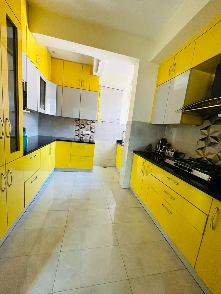 Kitchen, indosam75 3 Bedroom 1358 Sq.Ft. Apartment In Sector 75 Noida 8762306