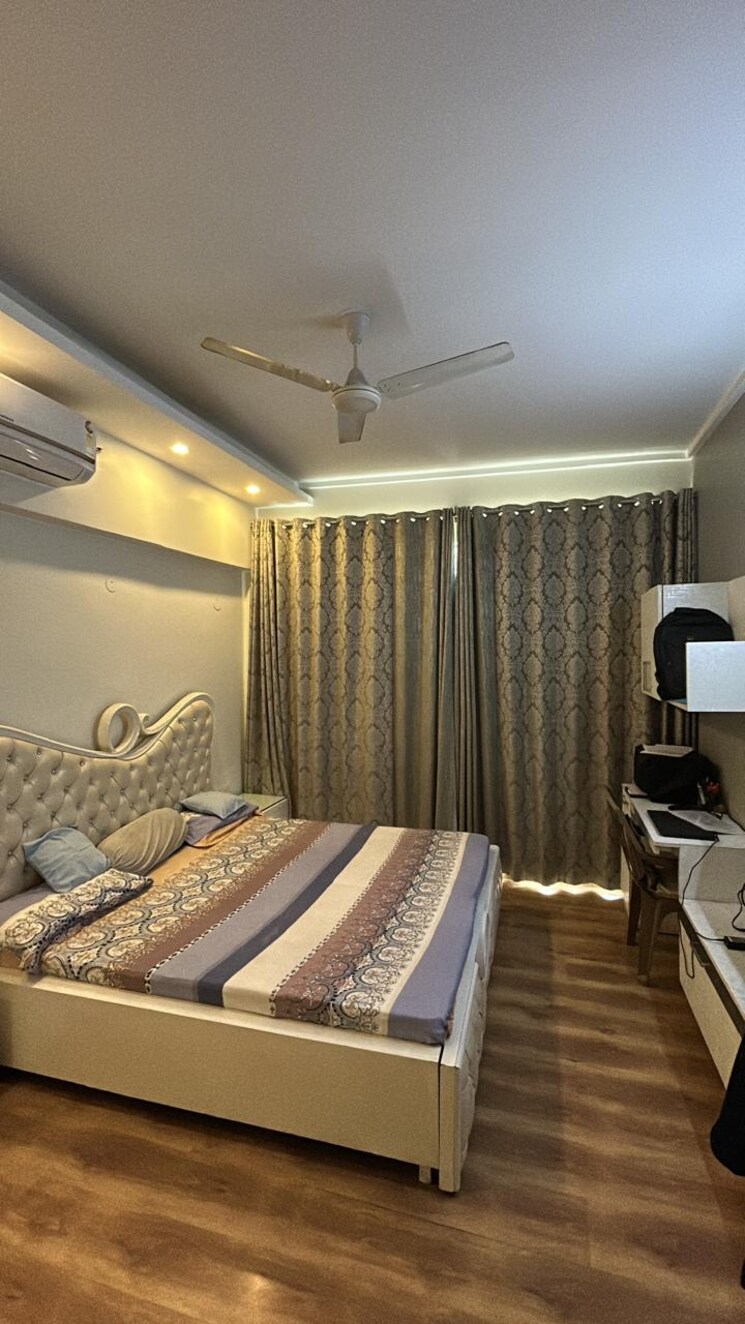 Master Bedroom, prateek-wisteria 3 Bedroom 1735 Sq.Ft. Apartment In Sector 77 Noida 8762310
