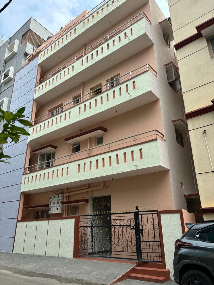 Exterior View, rt nagar 6 Bedroom 4500 Sq.Ft. Independent House In Rt Nagar Bangalore 8762316