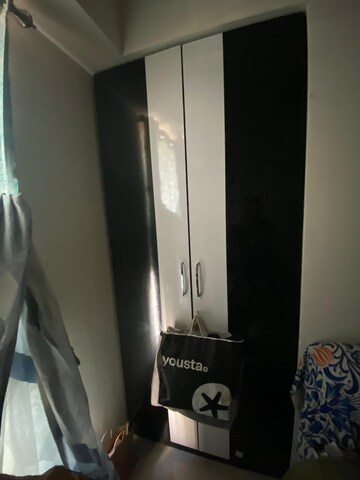 Furnished Amenities in 2 BHK Apartment at Lodha Amara, Kolshet Road – for Rent