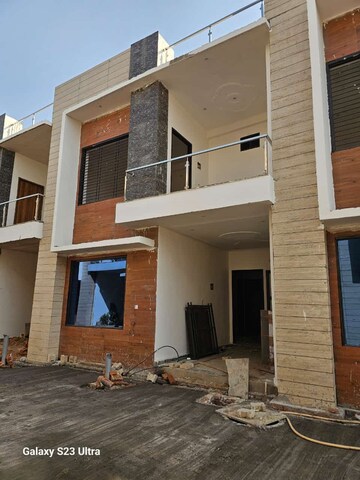 2 BHK Independent House For Rent in RWA Apartments Sector 72, Sector 72