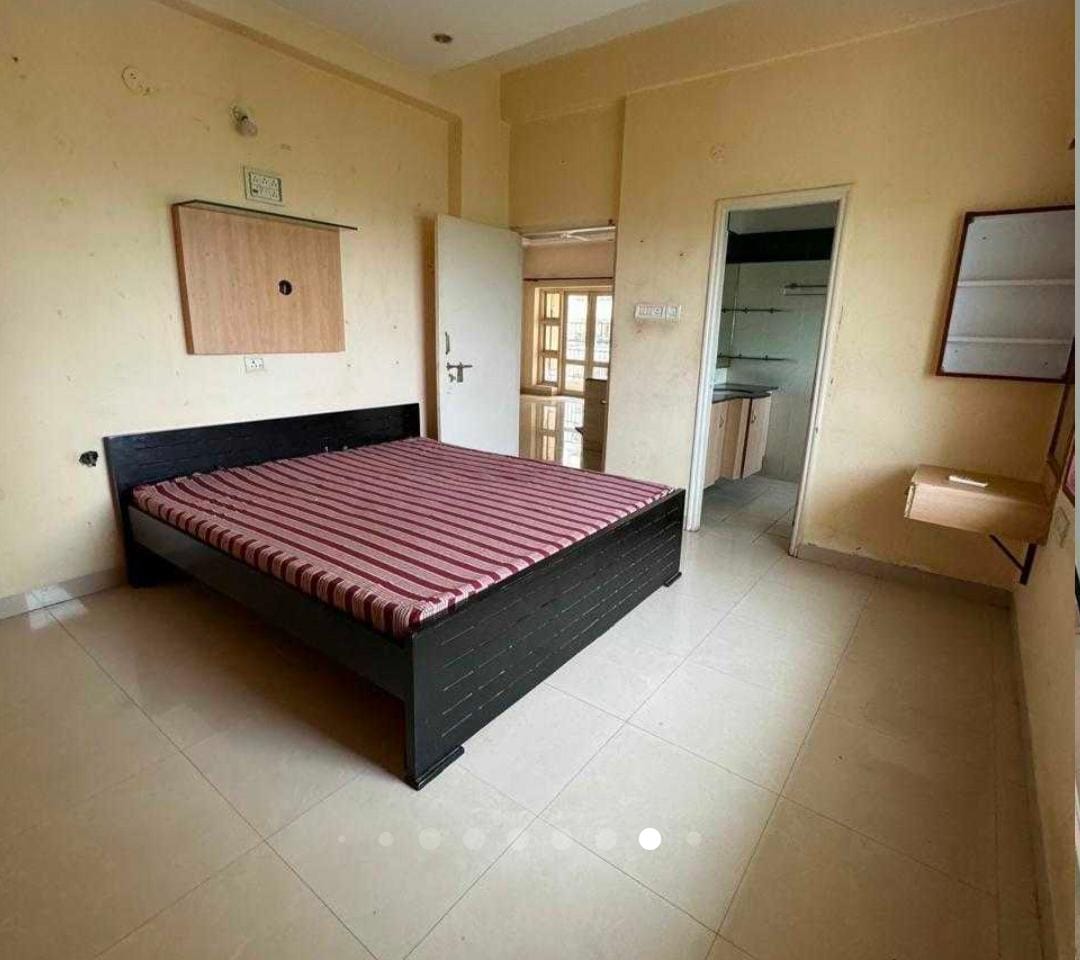 3 BHK + Pooja Room Apartment For Sale in Aparna Sarovar