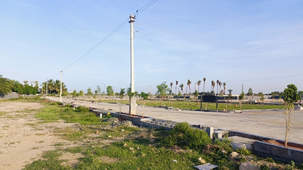 Plot For Sale in Grand City