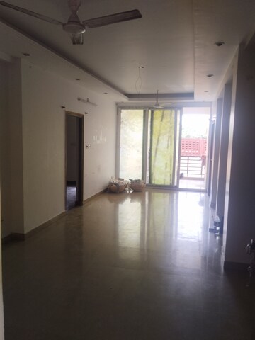 Room in 2 BHK Apartment at Amna Rolex Estate, Faizabad Road – for Rent