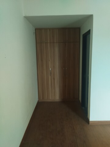 Room in 3 BHK Apartment at BBD Green City Sun Breeze II, Gomti Nagar – for Rent