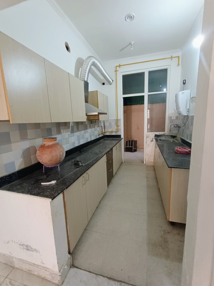 Kitchen, amrapali-leisure-valley 3 Bedroom 1825 Sq.Ft. Villa In Tech Zone 4 Greater Noida Greater Noida 8762374