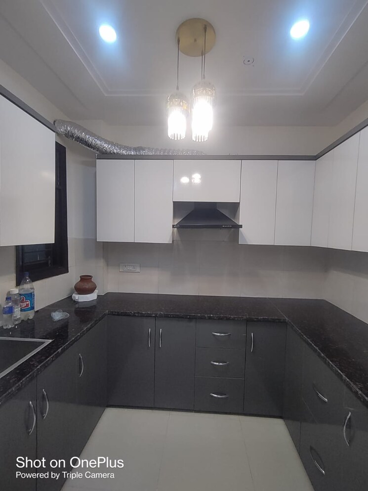 Kitchen, dwarka mor 3 Bedroom 810 Sq.Ft. Builder Floor In Dwarka Mor Delhi 8762376