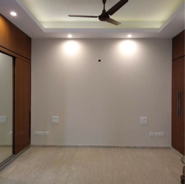 Room in 3 BHK Builder Floor at New Friends Colony – for Rent