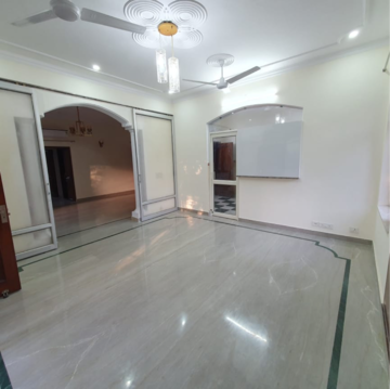 Living Room in 4 BHK Builder Floor at Sarvodaya Enclave – for Rent