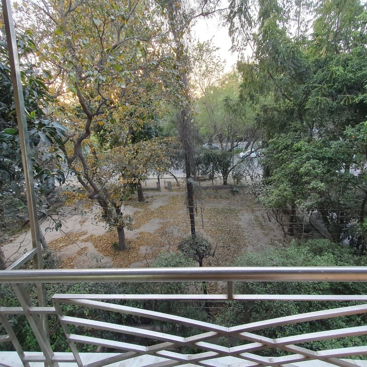 Balcony, sarvodaya enclave 4 Bedroom 2800 Sq.Ft. Builder Floor In Sarvodaya Enclave Delhi 8762400