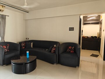 Furnished Amenities in 2 BHK Apartment at Thane West – for Rent