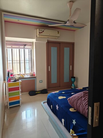 Bedroom in 2 BHK Apartment at Thane West – for Rent