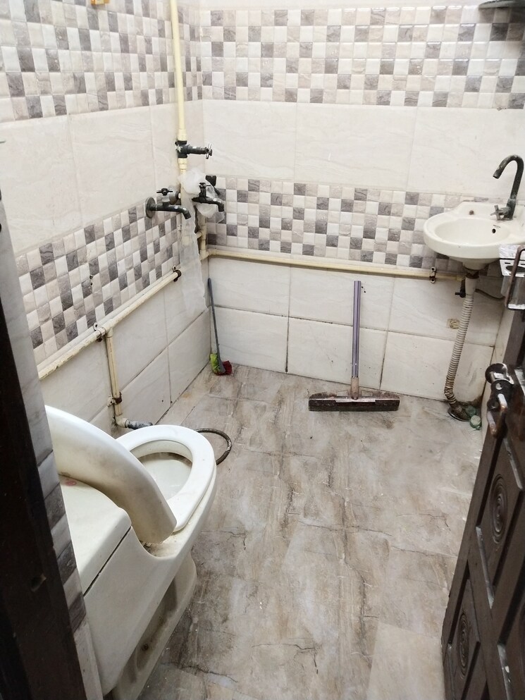 Master Bedroom, sector 11 2 Bedroom 1300 Sq.Ft. Independent House In Sector 11 Noida 8762458